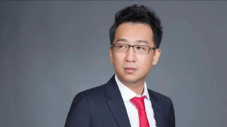 洪灝:现在类似2000年互联网泡沫,半导体行情还有三个月
